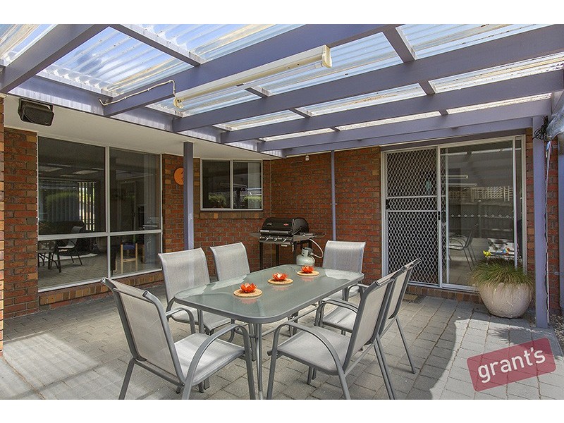 4 Forrester Walk, Narre Warren South VIC 3805