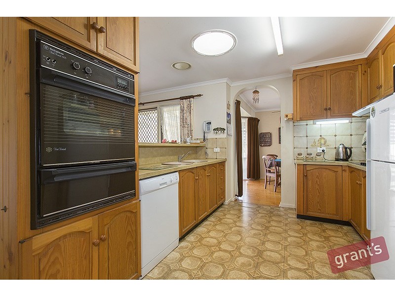 10 Blackwood Drive, Narre Warren VIC 3805