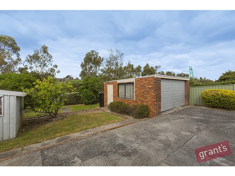 10 Blackwood Drive, Narre Warren VIC 3805