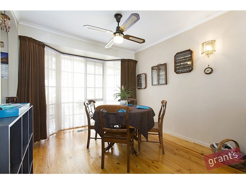 10 Blackwood Drive, Narre Warren VIC 3805