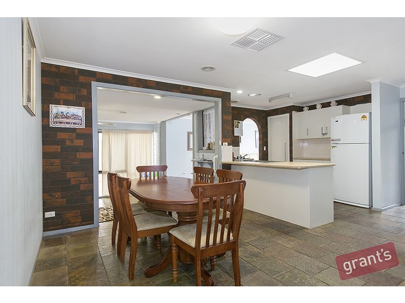 10 Greenmount Close, Narre Warren VIC 3805