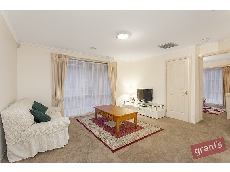 54 The Avenue, Narre Warren South VIC 3805