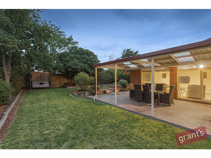 54 The Avenue, Narre Warren South VIC 3805