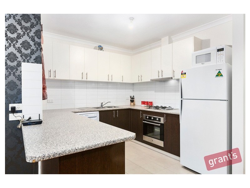 2/4 Young Road, Hallam VIC 3803