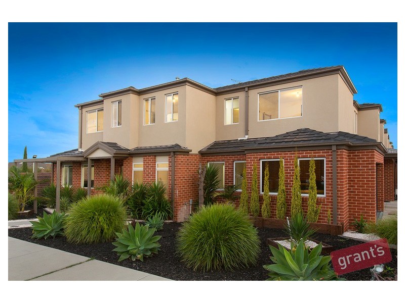 2/4 Young Road, Hallam VIC 3803