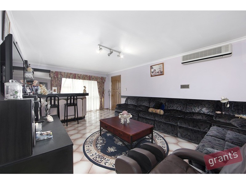 16 Springfield Drive, Narre Warren VIC 3805