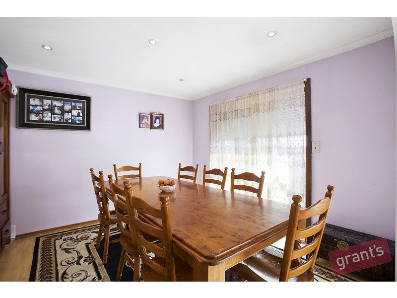 16 Springfield Drive, Narre Warren VIC 3805