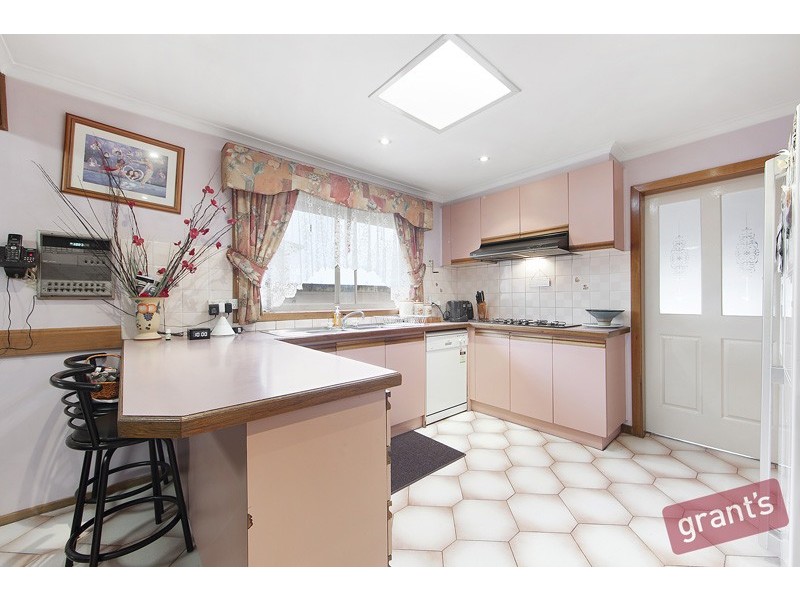 16 Springfield Drive, Narre Warren VIC 3805