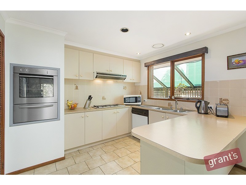 26 Tripoli Court, Hallam VIC 3803