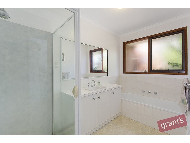 26 Tripoli Court, Hallam VIC 3803