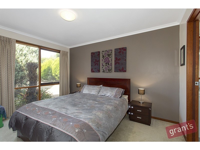 26 Tripoli Court, Hallam VIC 3803