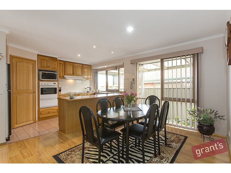 2 Jolimont Place, Narre Warren VIC 3805