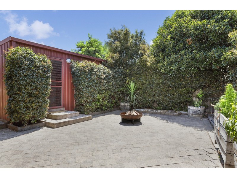 8 Barondi Avenue, Narre Warren VIC 3805