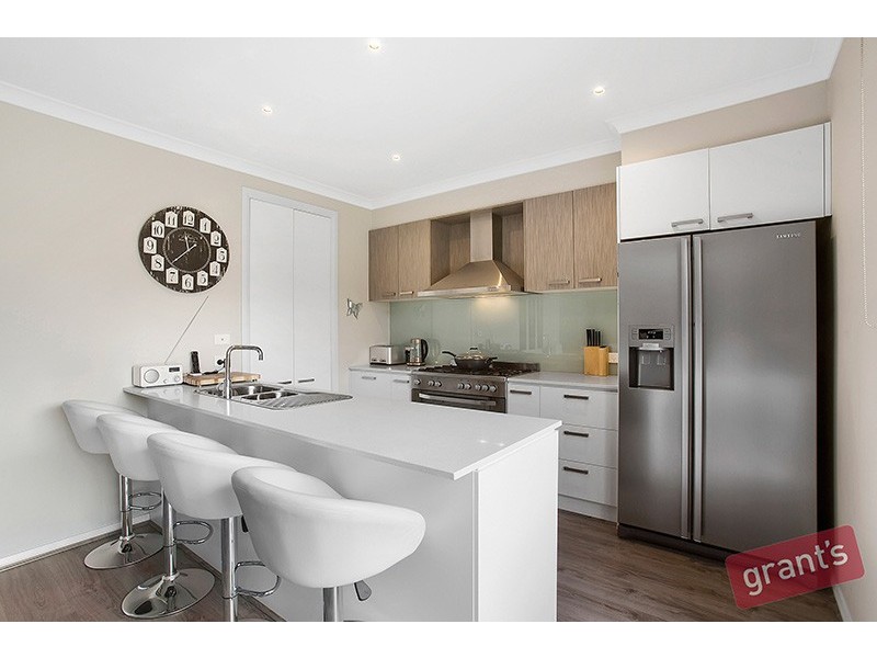 6 Old Trafford Way, Officer VIC 3809