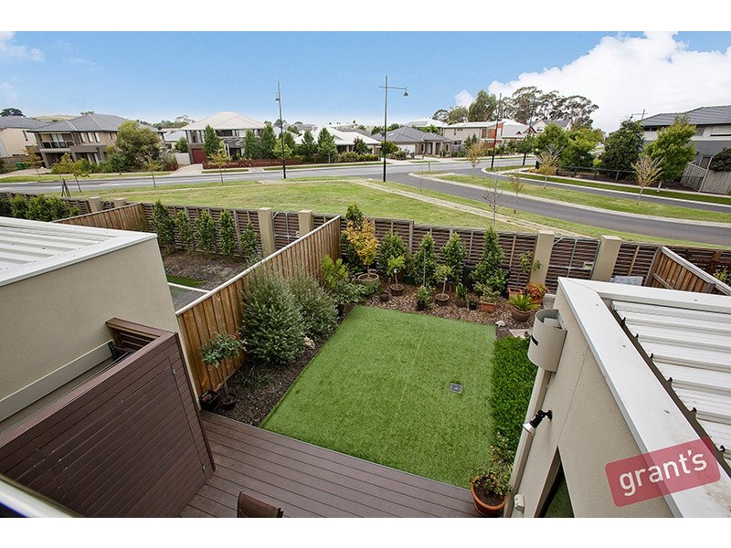 6 Old Trafford Way, Officer VIC 3809