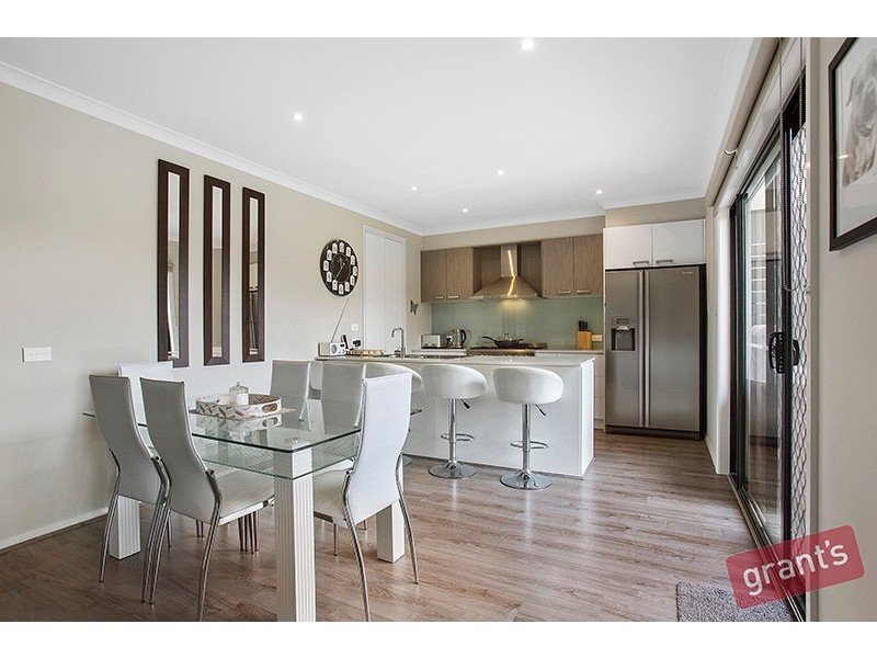 6 Old Trafford Way, Officer VIC 3809