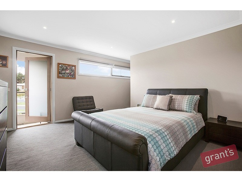 6 Old Trafford Way, Officer VIC 3809