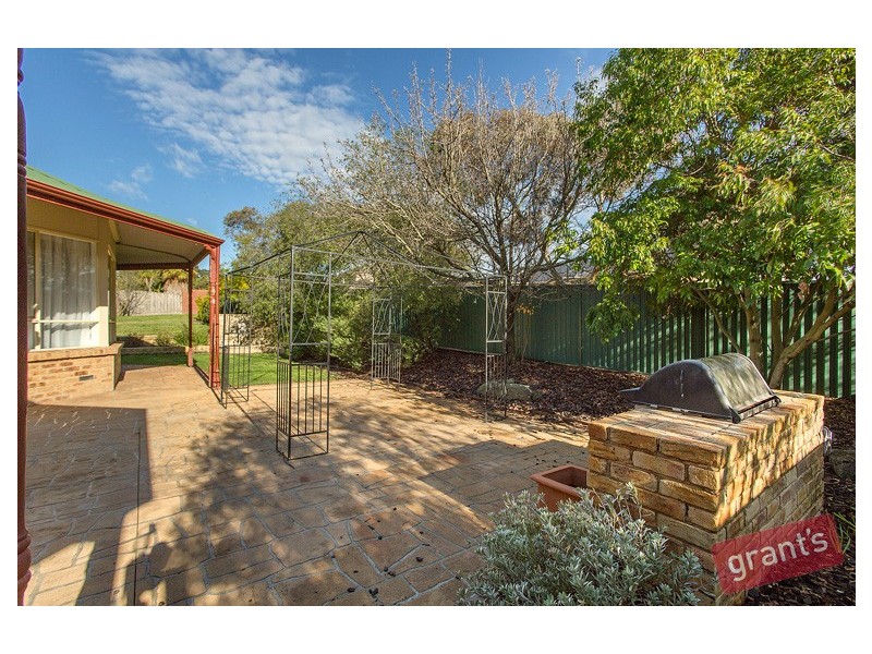 1 Rustic Rise, Narre Warren North VIC 3804