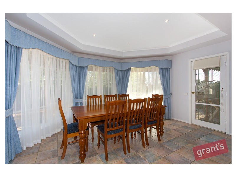 1 Rustic Rise, Narre Warren North VIC 3804