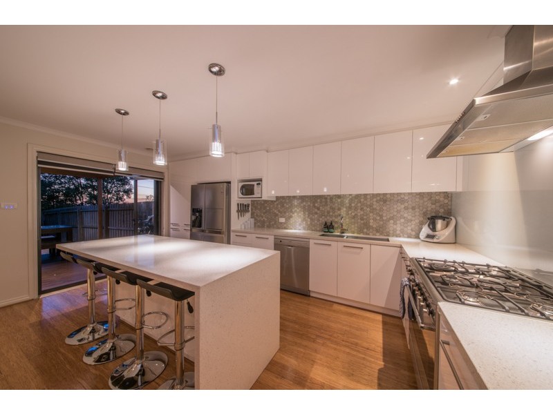 5 Normanton Place, Berwick VIC 3806