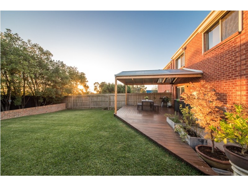 5 Normanton Place, Berwick VIC 3806