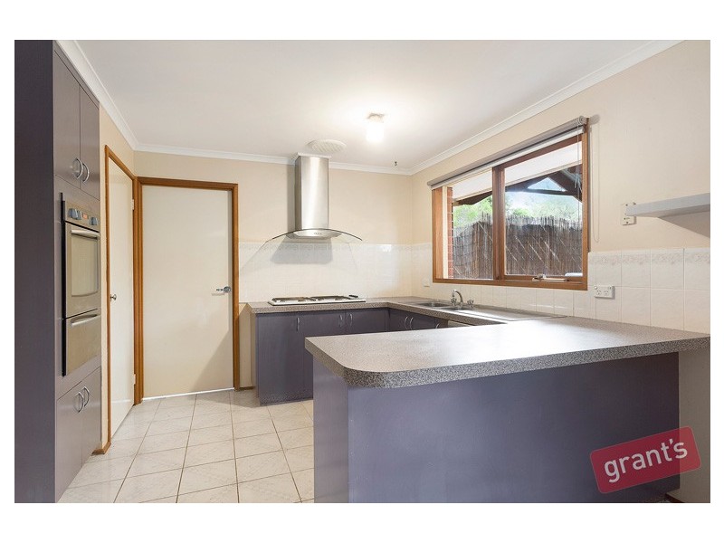 5 Garnet Close, Narre Warren VIC 3805