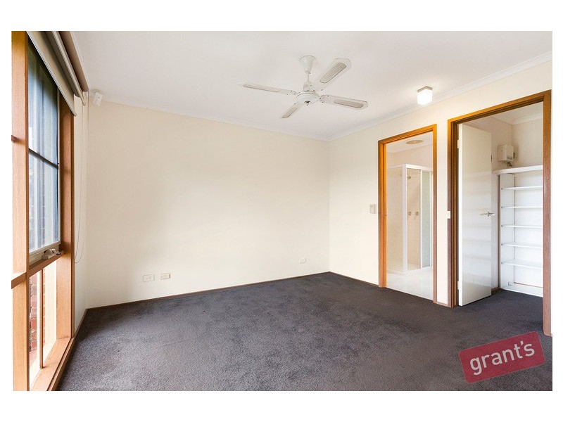 5 Garnet Close, Narre Warren VIC 3805