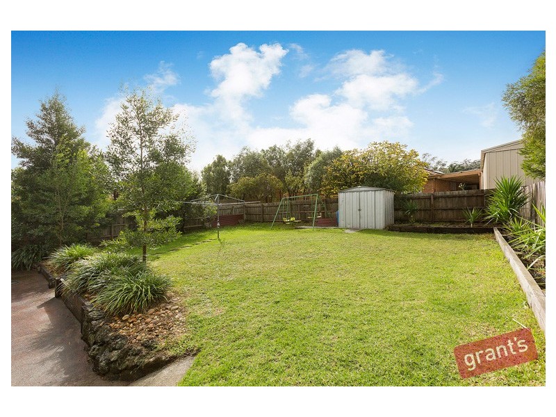 5 Garnet Close, Narre Warren VIC 3805