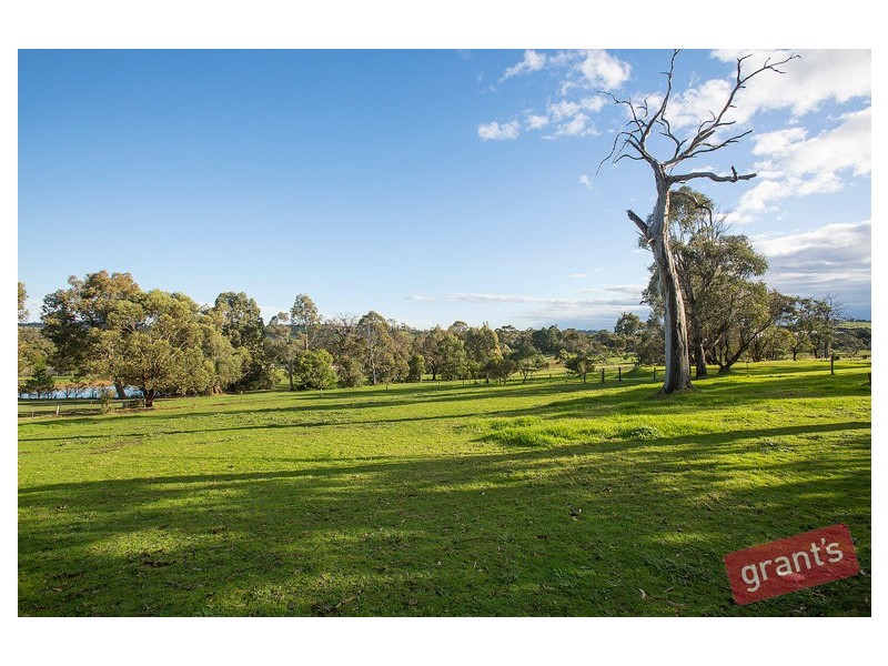 1210 Wellington Road, Narre Warren East VIC 3804