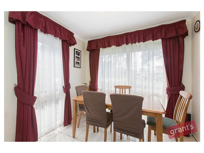 4 Surrey Close, Hallam VIC 3803