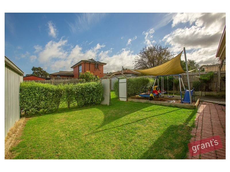 4 Surrey Close, Hallam VIC 3803
