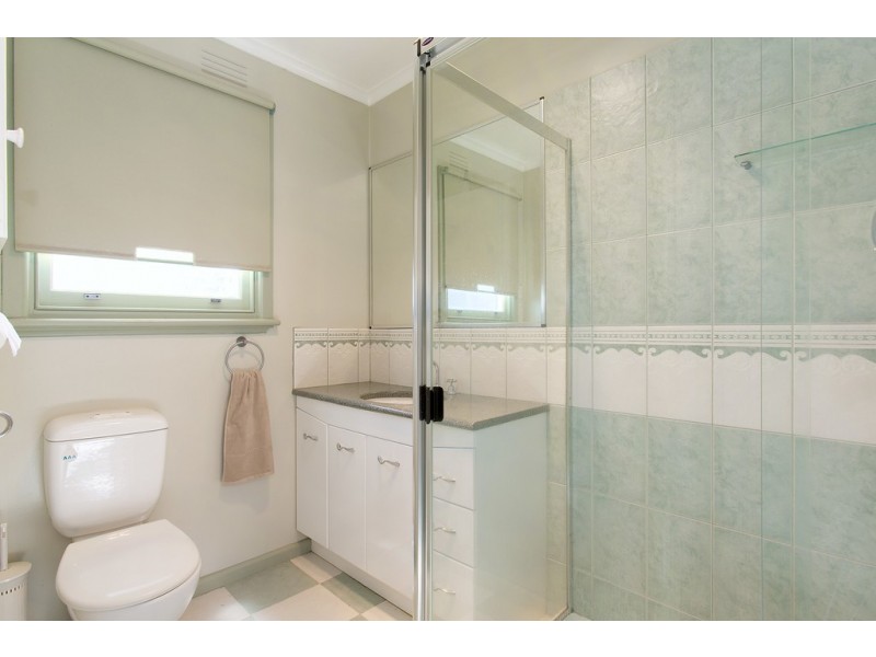 5 Lee Avenue, Springvale VIC 3171