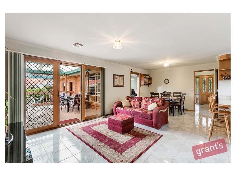 18 Dewsbury Court, Narre Warren South VIC 3805