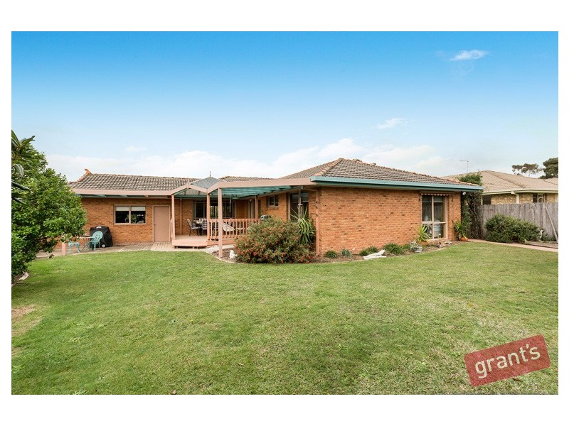 18 Dewsbury Court, Narre Warren South VIC 3805