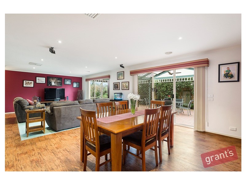 25 Browtop Road, Narre Warren VIC 3805