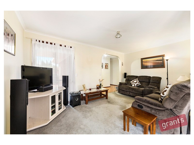 2/30 Arcadia Avenue, Hallam VIC 3803