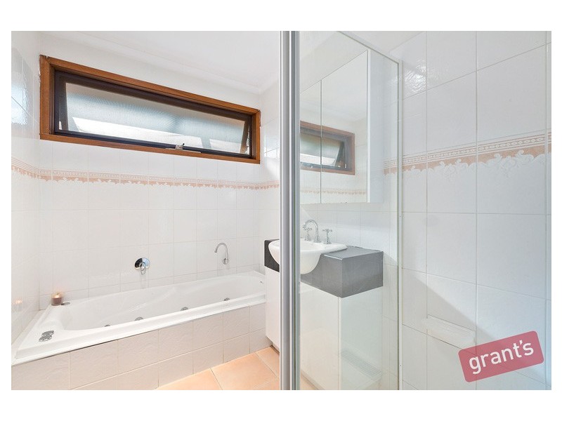 7 Wanda Court, Hallam VIC 3803