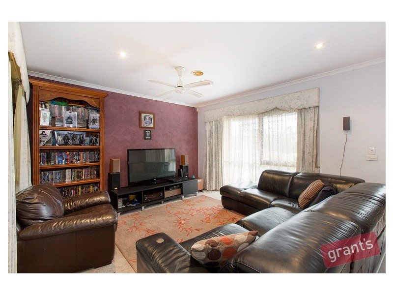 45 Barondi Avenue, Narre Warren VIC 3805