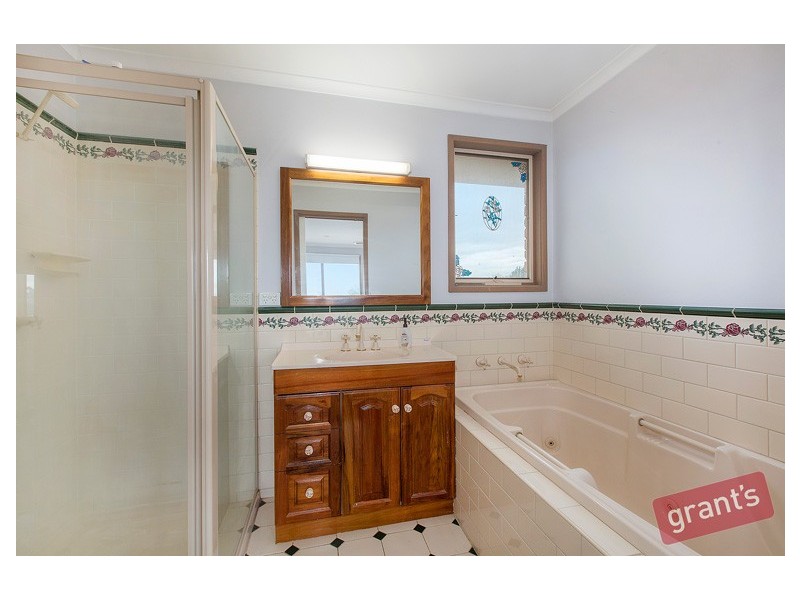 45 Barondi Avenue, Narre Warren VIC 3805