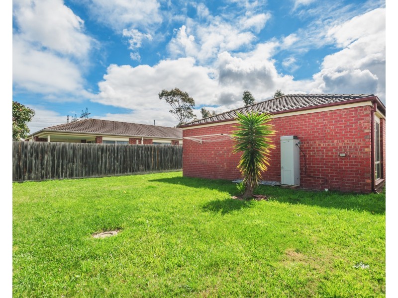 11 Menindee Terrace, Narre Warren South VIC 3805