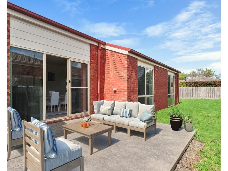 11 Menindee Terrace, Narre Warren South VIC 3805