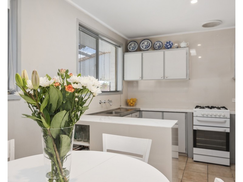 142 Karingal Drive, Frankston VIC 3199