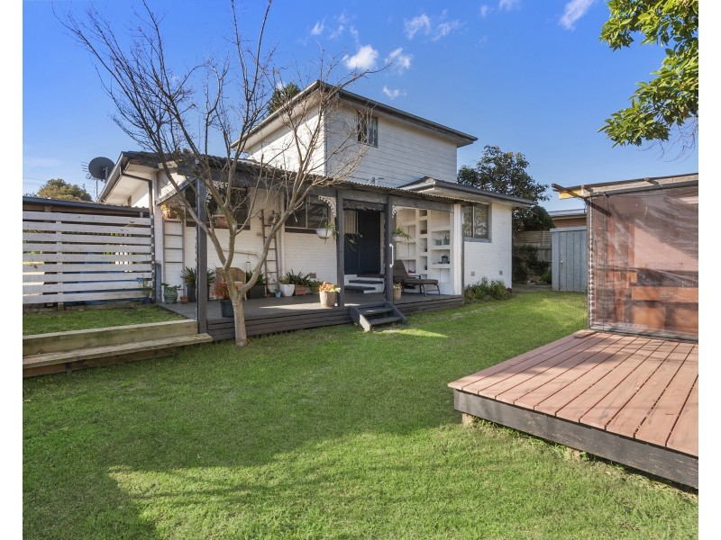 142 Karingal Drive, Frankston VIC 3199