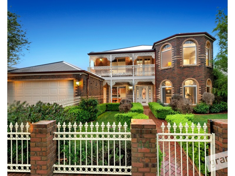 44 Moondarra Drive, Berwick VIC 3806