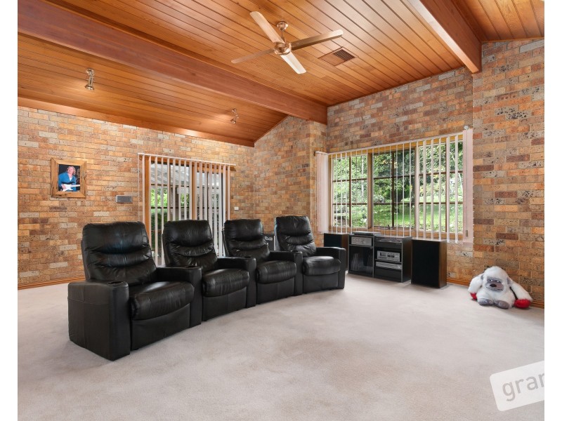 79 Ebeli Close, Narre Warren North VIC 3804