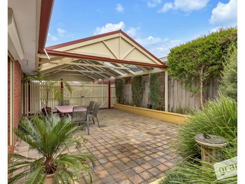 14 Euroa Avenue, Berwick VIC 3806