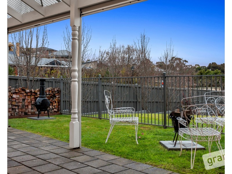 40 North Hidden Valley Circuit, Beaconsfield VIC 3807