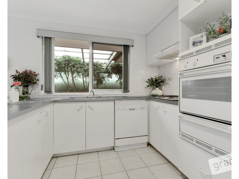 30 Pentland Drive, Narre Warren VIC 3805