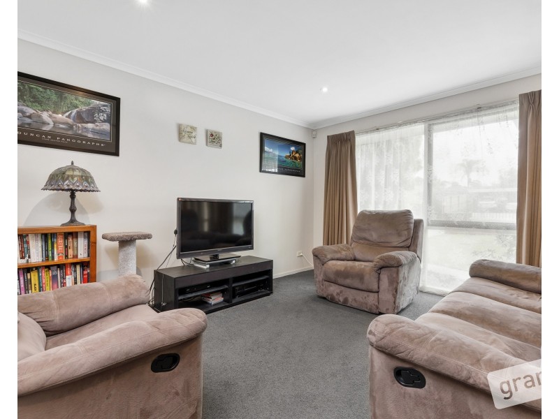34 Willslie Crescent, Berwick VIC 3806