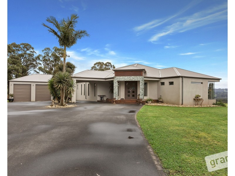 45 Bayard Drive, Pakenham Upper VIC 3810